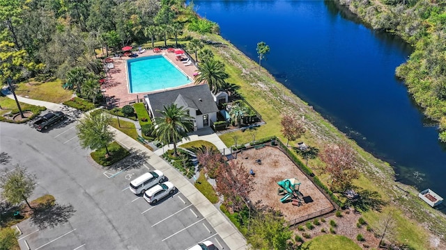 bird's eye view with a water view