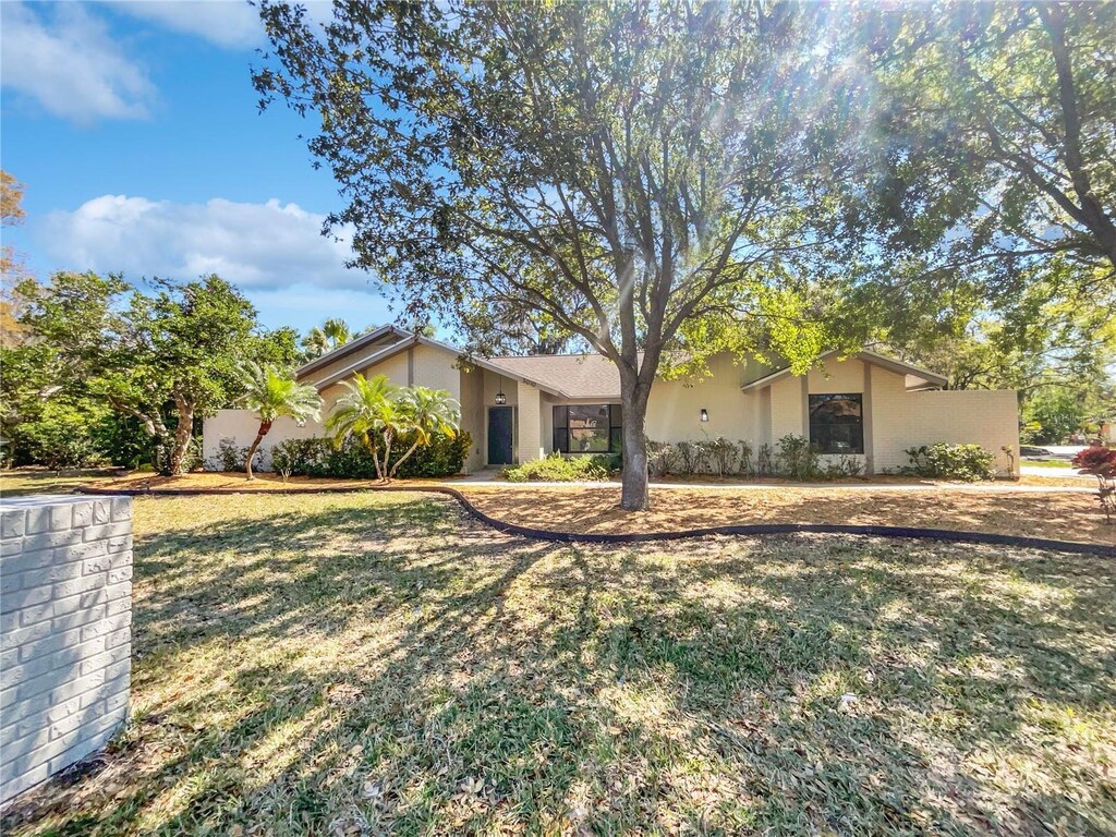 3010 Pine Club Dr, Plant City, FL 33566 - photo 1
