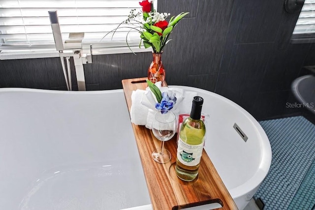 interior details with a soaking tub