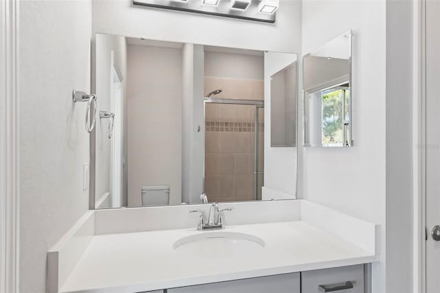 149 St Thomas Dr, Mulberry, FL 33860 - bathroom with a tile shower and vanity