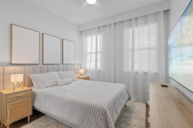 bedroom with a ceiling fan