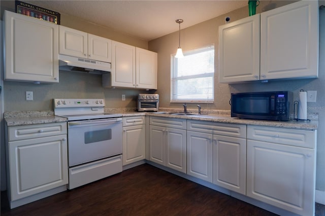 kitchen with dark wood-type flooring, black microwave, under cabinet range hood, white electric range oven, and a sink