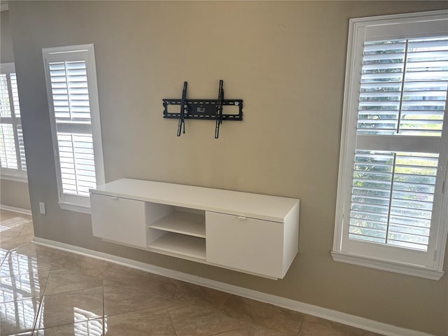 interior details featuring baseboards