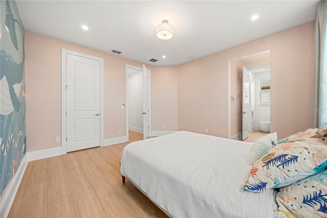 16689 Broadwater Ave, Winter Garden, FL 34787 - bedroom featuring baseboards, visible vents, light wood finished floors, and recessed lighting