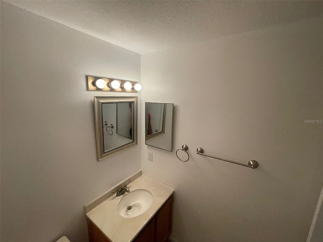 5417 Lake Margaret Dr Unit 39, Orlando, FL 32812 - bathroom featuring vanity and a textured ceiling