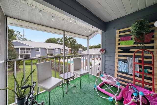 5417 Lake Margaret Dr Unit 39, Orlando, FL 32812 - balcony featuring a residential view