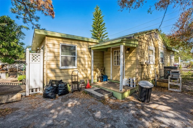 5224 29th Ave S, Gulfport, FL 33707 - back of house featuring fence