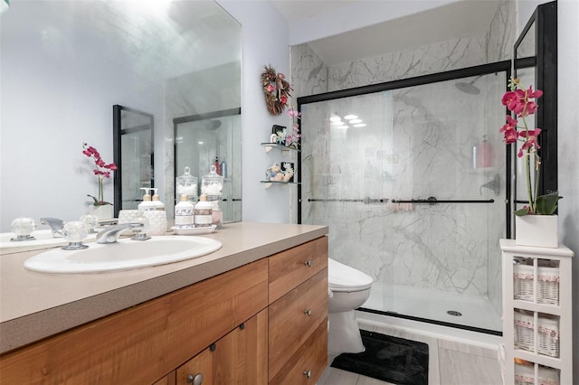 3244 Amaca Cir, Orlando, FL 32837 - full bathroom featuring a marble finish shower, vanity, and toilet