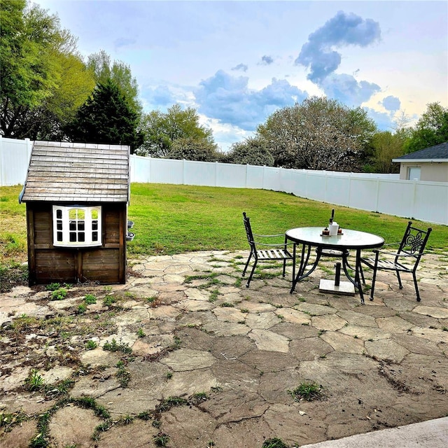 25012 Chipshot Ct, Sorrento, FL 32776 - view of patio / terrace with an outdoor structure