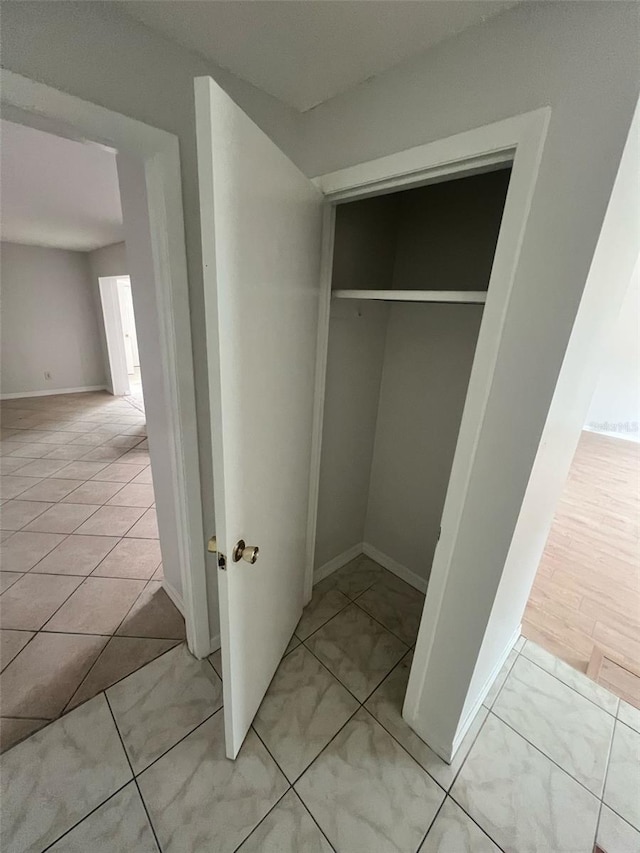 6130 Gamble Dr, Orlando, FL 32808 - view of closet