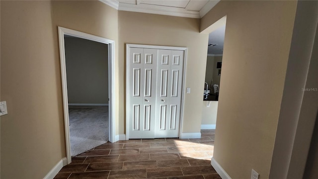 2749 Sand Oak Loop, Apopka, FL 32712 - corridor featuring crown molding and baseboards