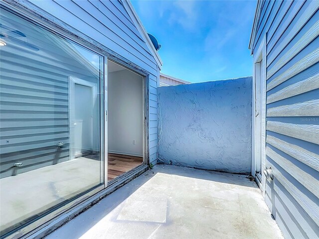 2253 Atrium Cir, Orlando, FL 32808 - view of patio