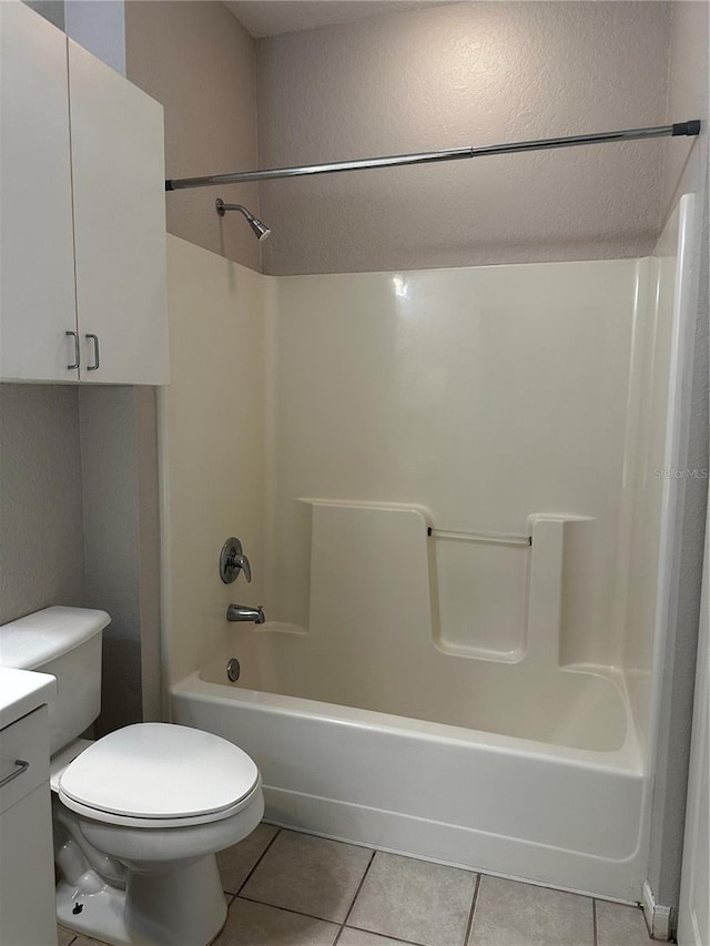 860 N Orange Ave Unit 149, Orlando, FL 32801 - bathroom featuring tile patterned floors, tub / shower combination, and vanity