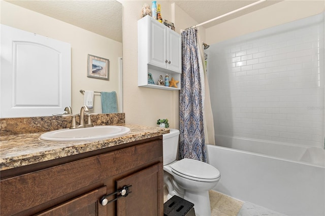 full bathroom with a textured ceiling, toilet, shower / bath combination with curtain, and vanity