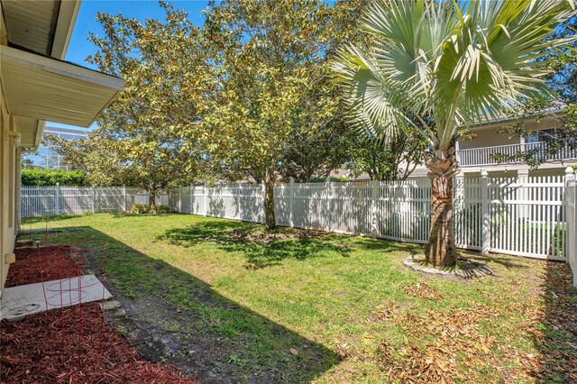 view of yard featuring a fenced backyard