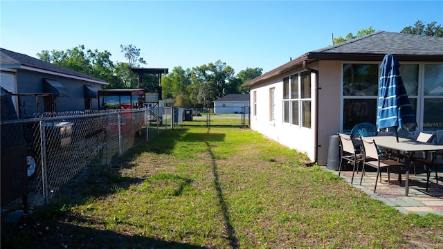 345 W Seminole Ave, Eustis, FL 32726 - view of yard with a patio area
