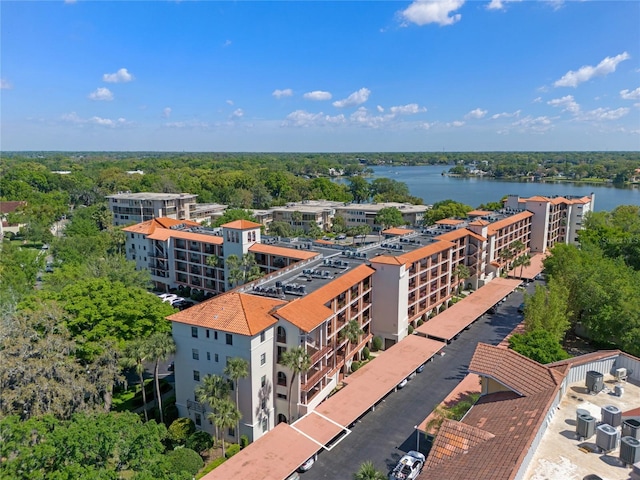 bird's eye view with a water view