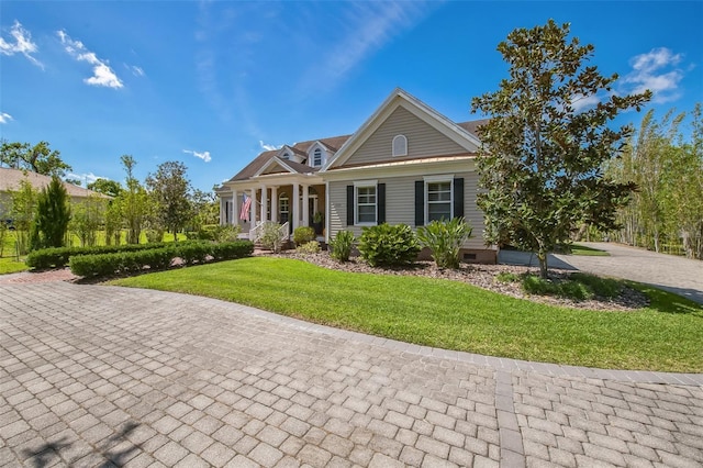 1570 Oakford Rd, Sarasota, FL 34240 - neoclassical / greek revival house featuring a front yard