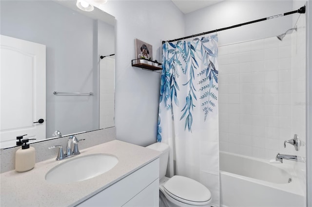 3121 Buffington Pl, Oviedo, FL 32765 - bathroom with shower / tub combo with curtain, vanity, and toilet