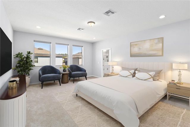 3121 Buffington Pl, Oviedo, FL 32765 - bedroom with light carpet, recessed lighting, connected bathroom, and baseboards