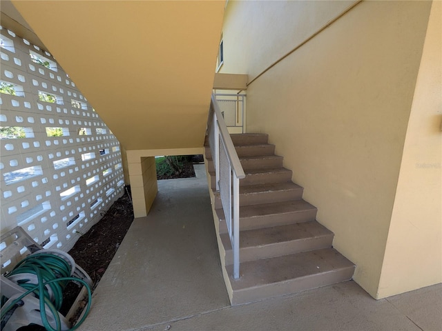 2155 Wood St Unit B4, Sarasota, FL 34237 - view of staircase