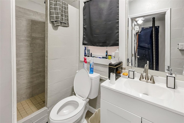 626 Marvin C Zanders Ave, Apopka, FL 32703 - full bathroom with vanity, toilet, and a shower stall