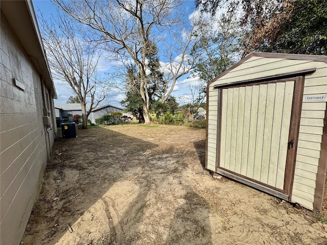 701 N 4th St, Haines City, FL 33844 - view of yard with an outbuilding and a shed