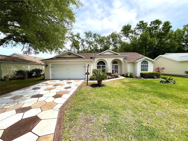 4638 River Ridge Drive, Leesburg, FL 34748 - ranch-style house featuring a garage, concrete driveway, a front lawn, and roof with shingles