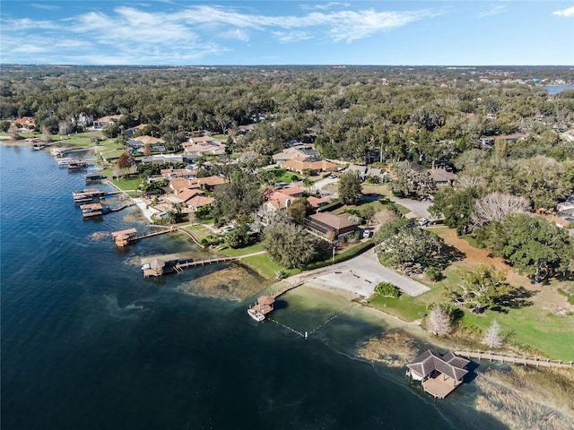9676 Wild Oak Dr, Windermere, FL 34786 - aerial view of property's location with a large body of water, a forest, and nearby suburban area