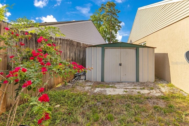 1002 Kelsey Ave, Oviedo, FL 32765 - view of shed featuring a fenced backyard