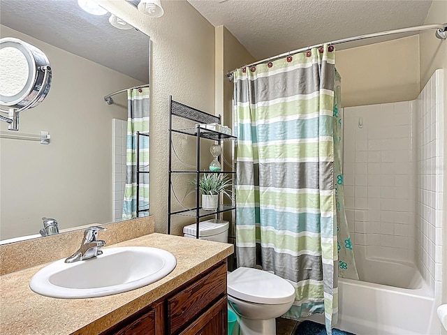 556 Hummingbird Ct, Kissimmee, FL 34759 - full bathroom featuring vanity, shower / tub combo, toilet, a textured wall, and a textured ceiling