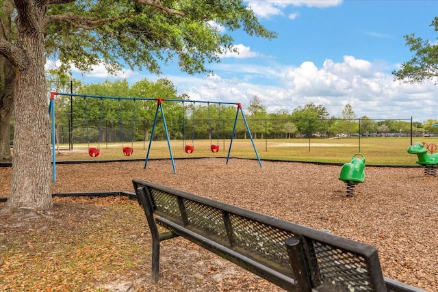 529 Tuten Trl, Orlando, FL 32828 - view of communal playground