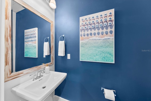 412 5th Ave S, Jacksonville Beach, FL 32250 - bathroom with a sink