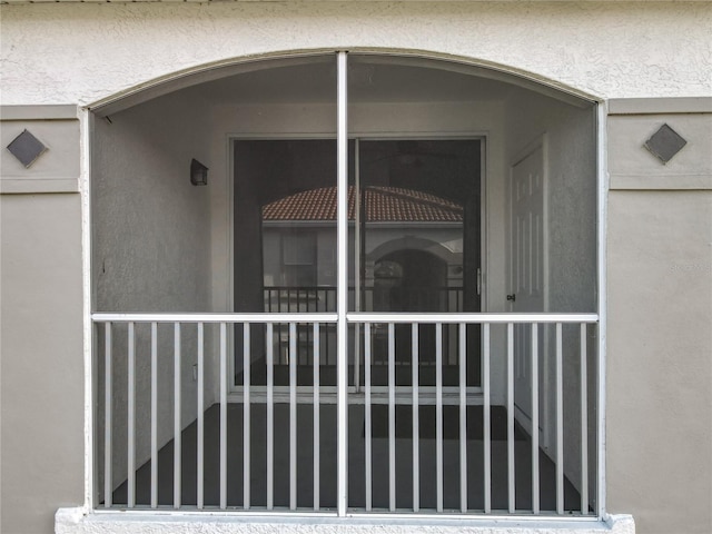 2615 Maitland Crossing Way Unit 9307, Orlando, FL 32810 - exterior view of stucco siding and arched walkways