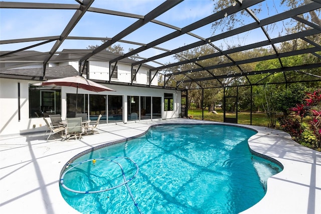 835 Dyson Dr, Winter Springs, FL 32708 - outdoor pool with a patio area and a lanai
