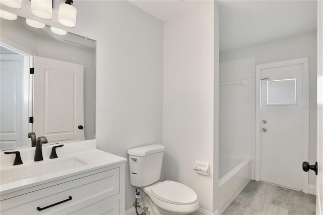 542 Terrace Cove Way, Orlando, FL 32828 - full bathroom featuring baseboards, vanity, and toilet