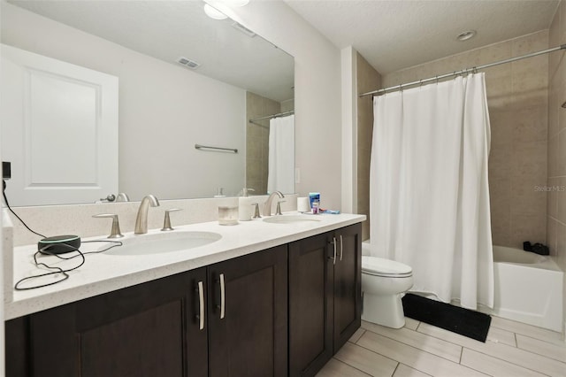 2785 Park Ridge St, Apopka, FL 32712 - full bathroom featuring double vanity, shower / bath combo, and tile patterned floors