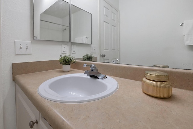 5550 E Michigan St Unit 3325, Orlando, FL 32822 - bathroom with vanity