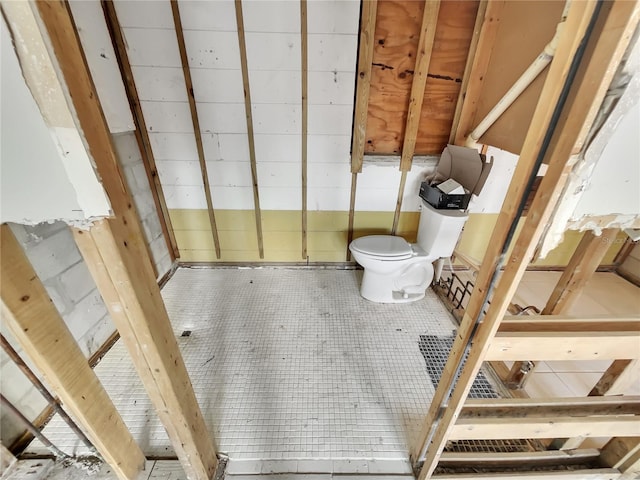 2826 46th St S, Gulfport, FL 33711 - bathroom with toilet