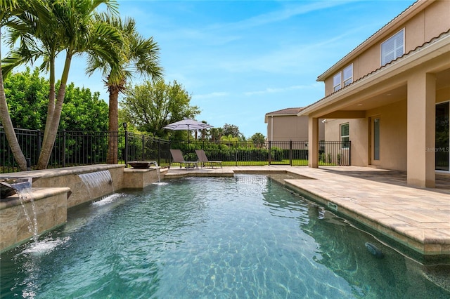 11826 Fiore Dr, Orlando, FL 32827 - view of swimming pool featuring a fenced backyard, a fenced in pool, and a patio area