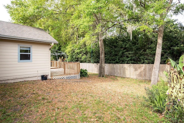 2132 Majestic Woods Blvd, Apopka, FL 32712 - view of yard with fence and a deck