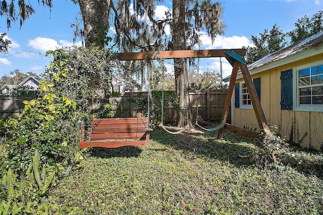 view of yard featuring fence