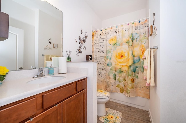 2289 Aloe Aly, Apopka, FL 32703 - bathroom featuring shower / tub combo with curtain, wood finished floors, toilet, and vanity