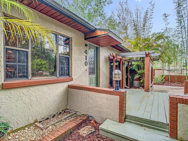 410 Sandspur Rd N, Maitland, FL 32751 - wooden terrace with fence
