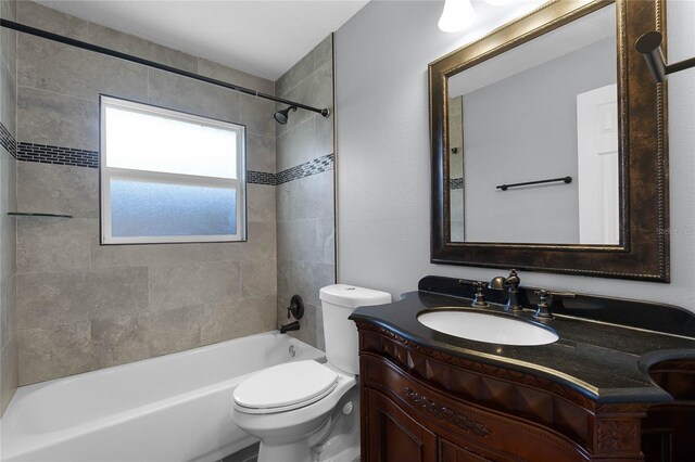 607 Wavecrest Dr, Orlando, FL 32807 - full bath with toilet, vanity, and shower / bathtub combination