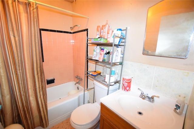 2220 Ave F NW, Winter Haven, FL 33880 - bathroom featuring shower / bath combo, vanity, and toilet