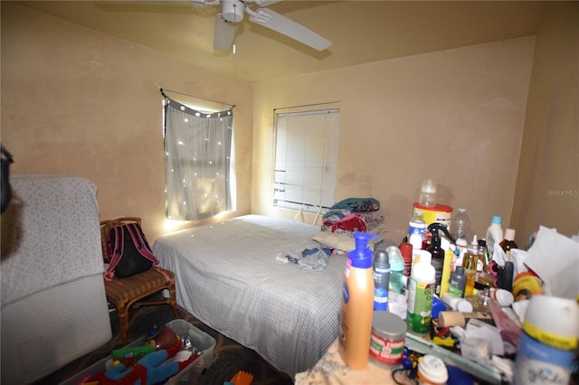 2220 Ave F NW, Winter Haven, FL 33880 - bedroom featuring a ceiling fan
