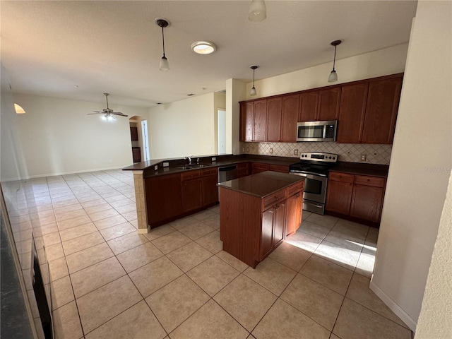 2715 Bartlet Dr, Kissimmee, FL 34741 - photo 9