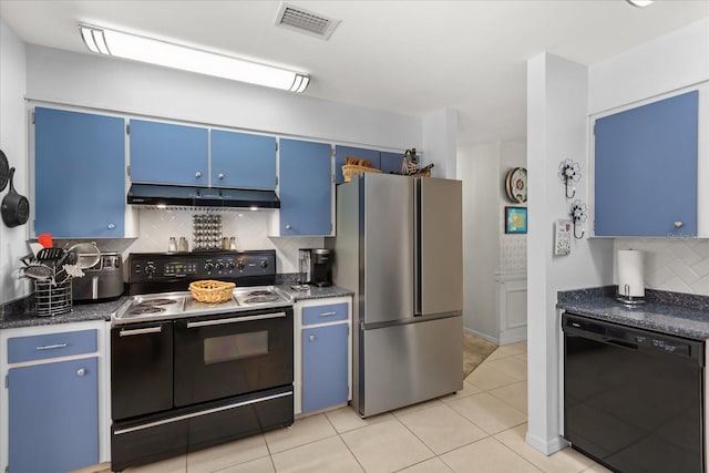 11160 SE 47th Ave, Belleview, FL 34420 - kitchen featuring blue cabinetry, dark countertops, range hood, and black appliances