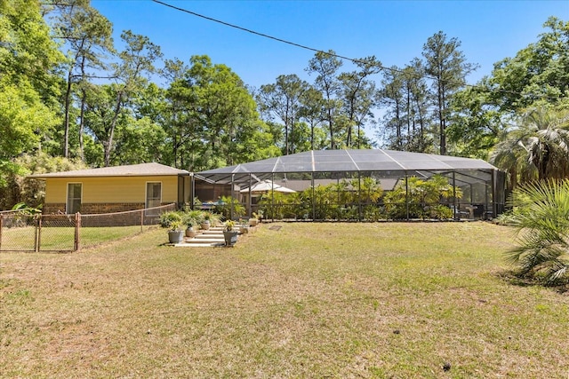 11160 SE 47th Ave, Belleview, FL 34420 - view of yard featuring fence and a lanai